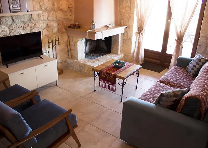 Helen\'S Stone House