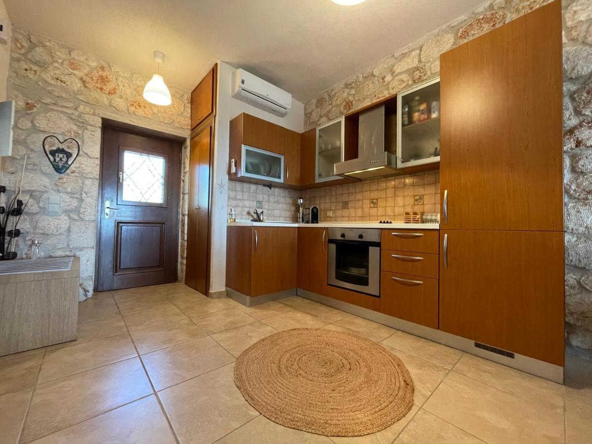 Appartement Helen's Stone House Siviri